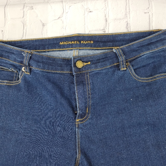 A.n.a. distressed, ripped, cut-off‎ jeans shorts - Picture 6 of 6